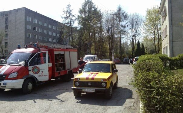 У Тернополі замінували університет (фото)