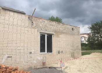 Ось як у Тернополі ремонтують новий медзаклад на Куліша (фото)