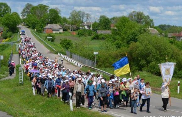 Повний графік прощ, які відбудуться у Тернополі цього року