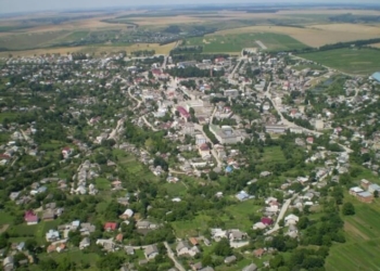 Зі звинуваченнями та скупими слізьми, – як на Тернопільщині звільняли мера