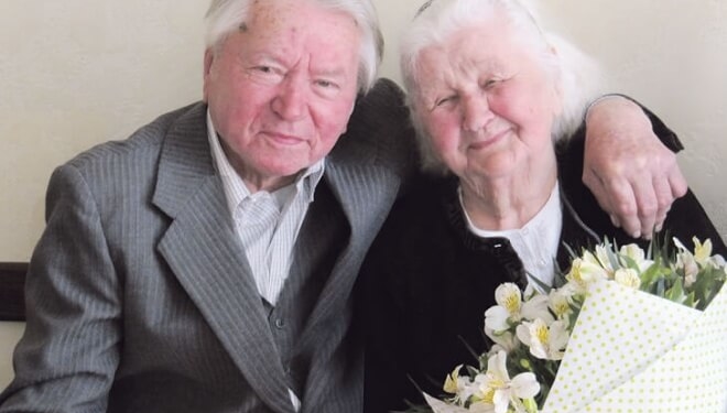 Неймовірна пара Тернополя: 64 роки терпіння, усмішок та любові (фото)