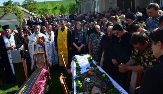 Страшна звістка чорним крилом огорнула родину на Тернопільщині