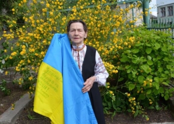 Ангел-охоронець українських воїнів – це пенсіонерка з Тернопільщини