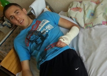 У чому звинувачують бійця з Тернопільщини, який залишився без руки та ока?