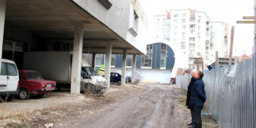 Бібліотеку-довгобуд у Тернополі віддадуть