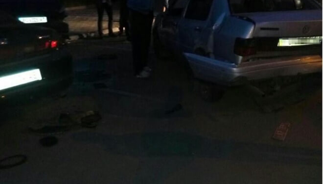 Від удару у центрі Тернополя аж перевернуло авто (фото)