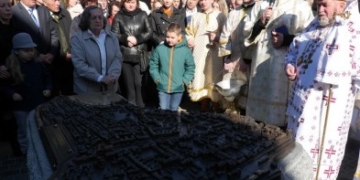 На урочисте відкриття бронзового макету міста прийшли корінні тернополяни (Фото)