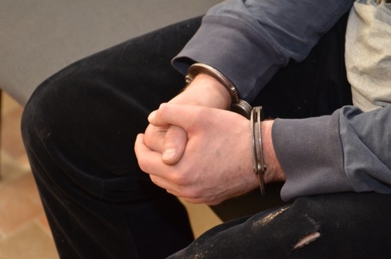 Колишній зек та троє його спільників побили тернополянина