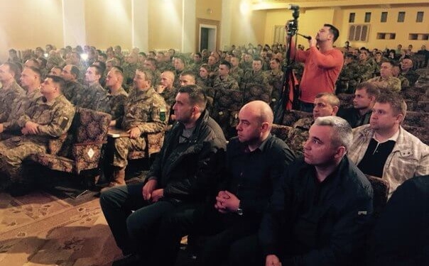 Мер Тернополя відвідав військових у АТО