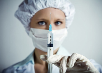 Тернопільщина: чиновники грозяться карати медиків