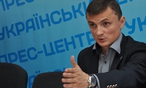 Нардеп Головко хвалиться святкуванням під час похорону (Фото)