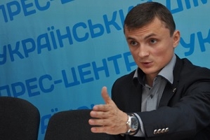 Нардеп Головко хвалиться святкуванням під час похорону (Фото)