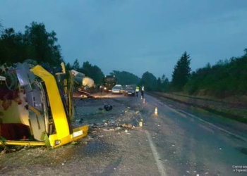 Фото зі страхітливої аварії на Тернопільщині