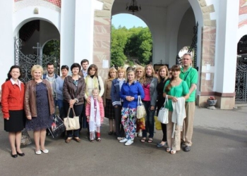 На Тернопільщині лікарі та медсестри разом молилися Богу