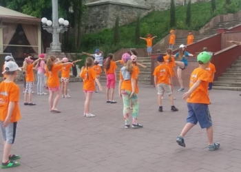 Як студенти з Африки співали разом з тернопільськими дітлахами (відео)