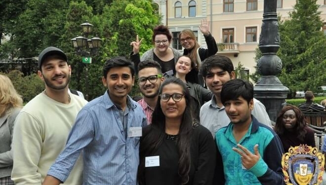 Чому центром Тернополя бігали іноземці?