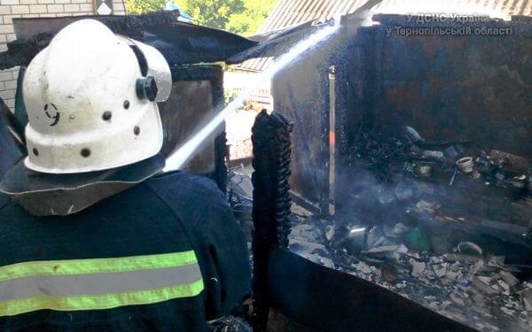 Згарище у селі на Тернопільщині (фото)