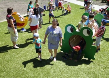 Нарешті десятки дітей та їх батьків у Тернополі дочекалися цього моменту