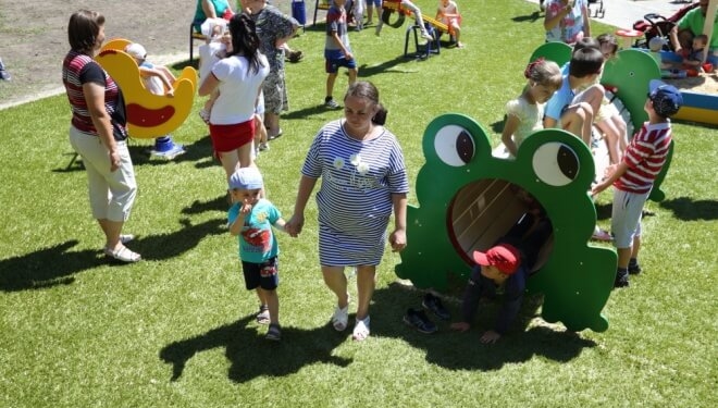Нарешті десятки дітей та їх батьків у Тернополі дочекалися цього моменту