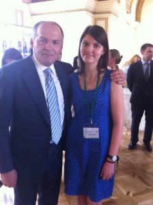 Сам Пінчук дасть гроші студентці з Тернополя