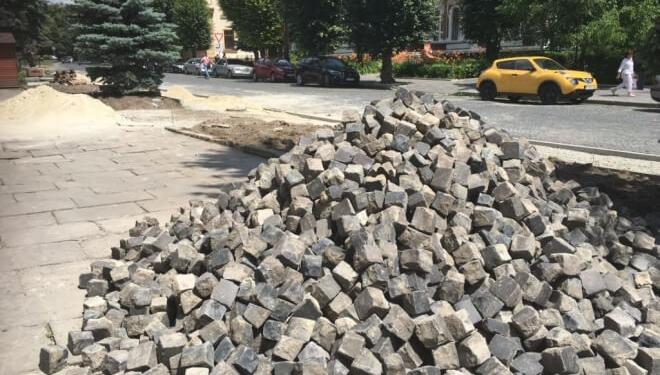 Куди піде бруківка з дамби Тернопільського ставу?