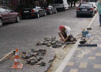 Експерт розкрив усі секрети про стару тернопільську бруківку