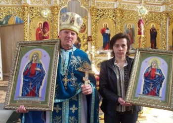 Храму на Тернопільщині мисткиня зробила унікальний подарунок