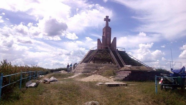 Встигнути все: на Тернопільщині “стаханівськими” методами відновлюють історичну пам’ятку