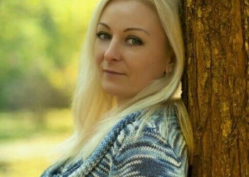 Жителька Тернопільщини проходить страшне випробування самотужки