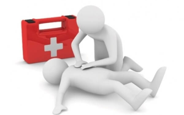 Тернополян вчитимуть, як проводити реанімацію та рятувати життя