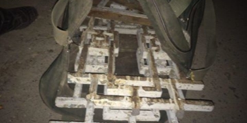 Як у Тернополі спіймали чоловіка з важкою сумкою і чим це закінчилося