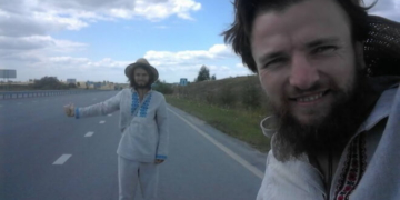 Житель Тернопільщини збирається пройти босим 2080 кілометрів