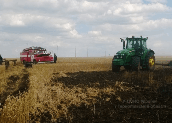 На Тернопільщині ледь не згоріло 150 гектарів зерна!