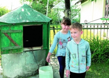 На Тернопільщині – дивина з водою