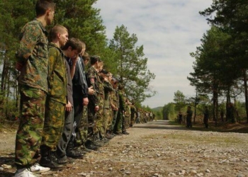 Автомати та димові шашки, – як на Тернопільщині проводили вишкіл (відео)