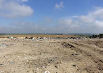 Територію біля сміттєзвалища на Тернопільщині могли спеціально підпалити?