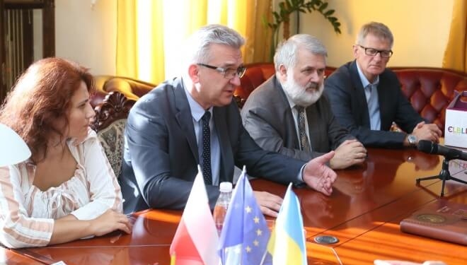 Поляки кличуть до себе тернопільських школярів, аби ті просто подивилися їх країну