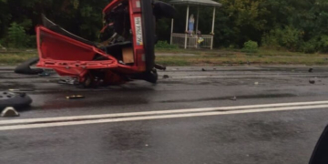 Біля Тернополя жахлива аварія: зіштовхнутися три авто, один водій загинув (фото)