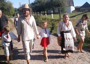 Босяки з Тернополя, які підкорюють усю Україну, уже 50 днів в дорозі