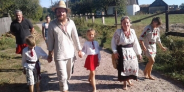 Босяки з Тернополя, які підкорюють усю Україну, уже 50 днів в дорозі