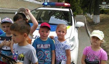 Тернопільські патрульні стали частіше навідуватися у дитсадки міста