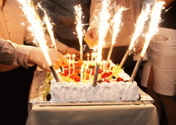 Тернополяни можуть виграти трьохкілограмовий торт з феєрверком