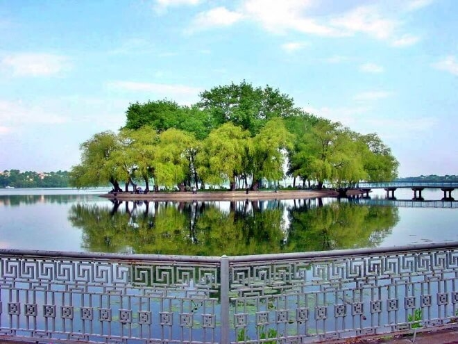 Літній відпочинок на воді: коли та де у Тернополі офіційно відкриють пляжний сезон