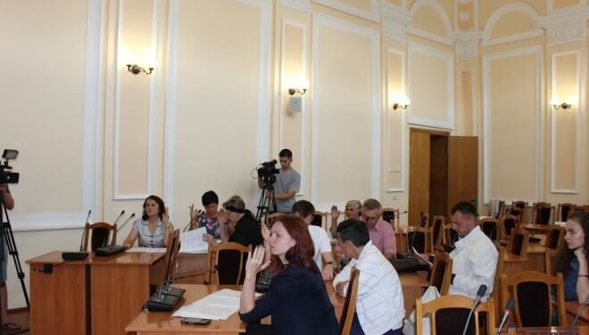 Молоді тернопільські депутати збиралися у понеділок і ось що вирішили