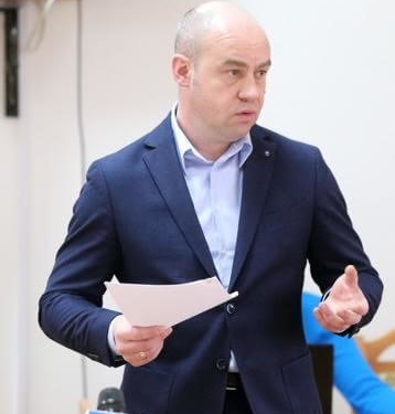 Сергій Надал: «Центральна влада перекладає свої бюджетні зобов’язання на місця, але ми забезпечимо зарплати вчителям та лікарям»