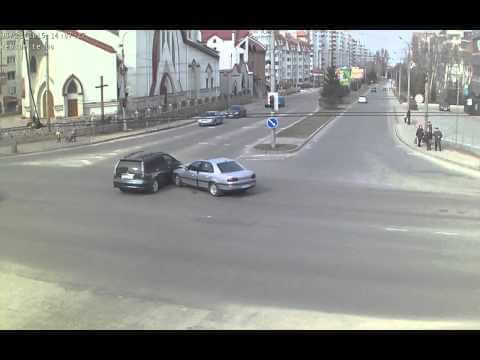 На цій вулиці у Тернополі авто їздять як по гоночній трасі