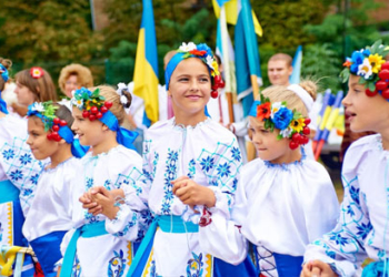 парад вишиванок