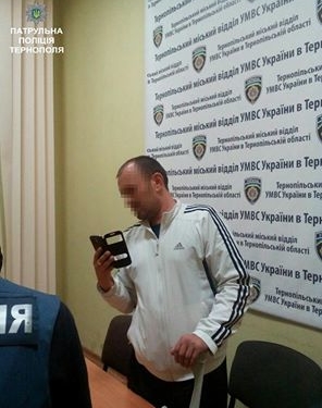 У Тернополі оштрафували “недалекого” чоловіка