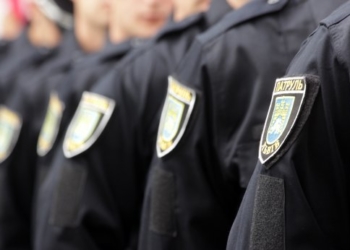 На поліцейських-хабарників у Тернополі влаштували “полювання”