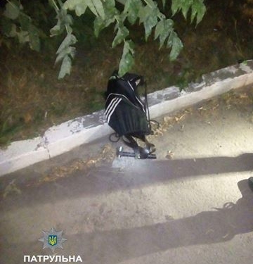 У Тернополі спіймали чоловіка із підозрілим чорним рюкзаком